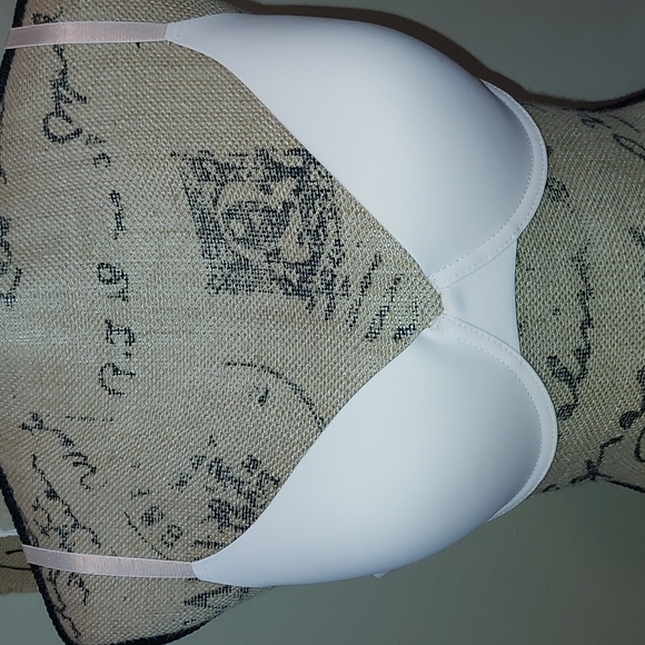 Vince Camuto Other - Vince Camuto bra NWOT